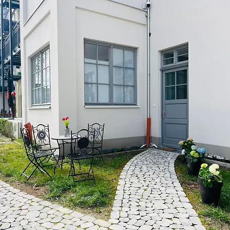 Filmap-Apartments-Zentrale Lage-Boxspringbett-Beamer-Popcorn-Gratis Parkplatz Görlitz Exterior foto