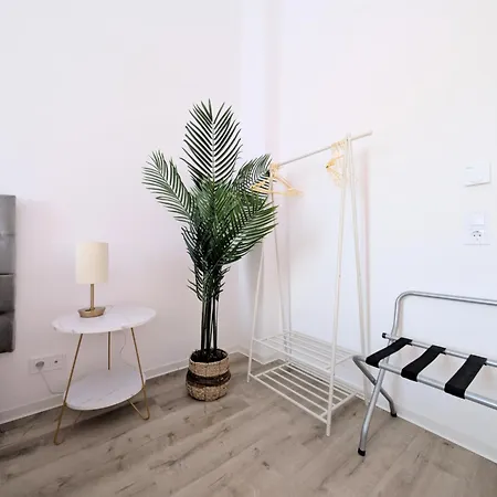 Filmap-Apartments-Zentrale Lage-Boxspringbett-Beamer-Popcorn-Gratis Parkplatz Görlitz Exterior foto