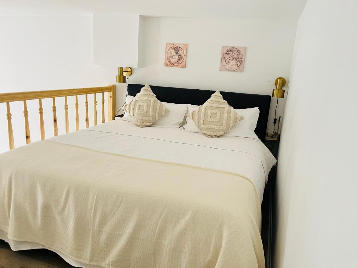 Filmap-apartments-zentrale Lage-boxspringbett-beamer-popcorn-gratis Parkplatz * Görlitz