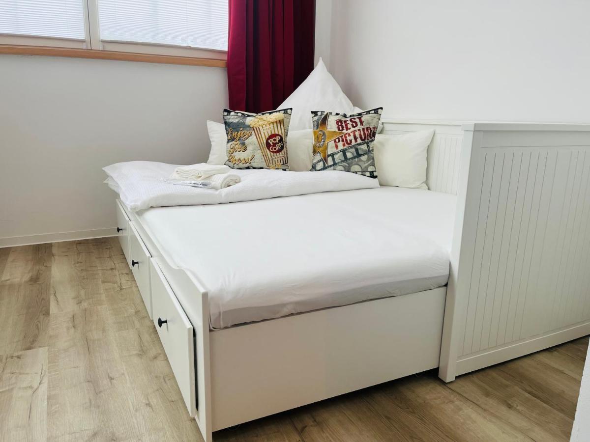 Filmap-apartments-zentrale Lage-boxspringbett-beamer-popcorn-gratis Parkplatz *