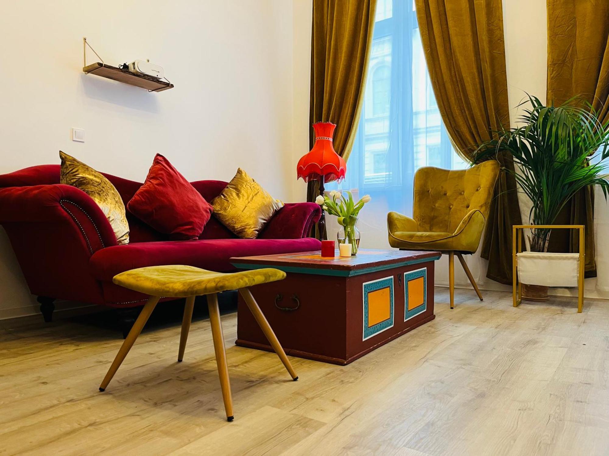 Apartment Filmap-apartments-zentrale Lage-boxspringbett-beamer-popcorn-gratis Parkplatz