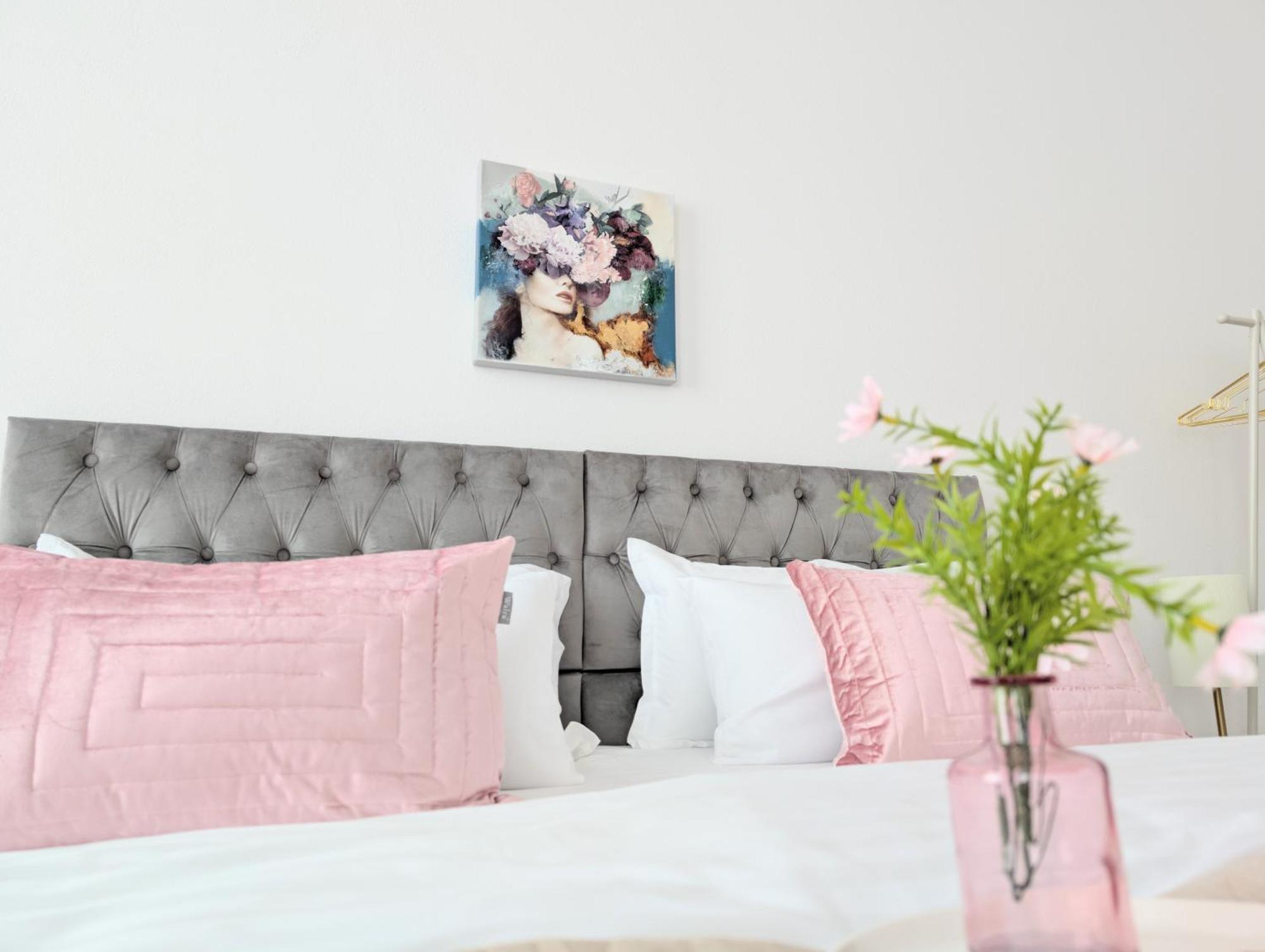 Apartment Filmap-apartments-zentrale Lage-boxspringbett-beamer-popcorn-gratis Parkplatz